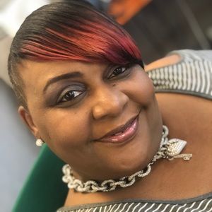 Meet your Posher, Trina